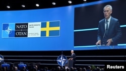 Generalni sekretar NATO-a Jens Stoltenberg govori tokom NATO-industrijskog foruma u Stokholmu, Švedska, 25. oktobra 2023.