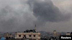 Dim se diže nakon izraelskih udara u Khan Younisu