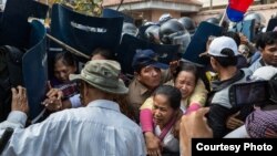 Sebuah demonstrasi di Phnom Penh, Kamboja. (Foto: Dok)