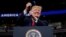 Дональд Трамп выступает на встрече со сторонниками в Орландо, Флорида, 18 июня 2019 года