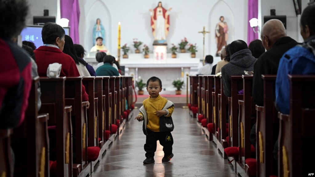 北京郊区一个天主教教堂举行复活节弥撒。（2021年4月3日）(photo:VOA)