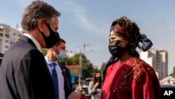 Sekrete d'Eta Ameriken Antony Blinken ak Minis Afe Etranje Senegal la Aissata Tall Sall nan Dakar, Senegal, Samdi 20 Nov. 2021.