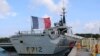 Франция временно отказалась от участия в операции НАТО в Средиземном море