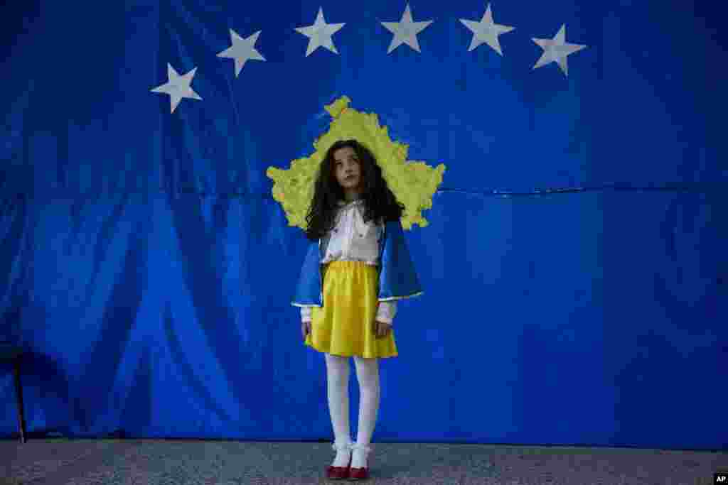 Kosovo Independence Girl