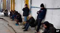 Migranti u Bihaću (AP Photo/Darko Bandic) 