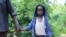 Wani yaro dan shekaru 7 John Wesley tare da mahaifinsa na shirin tsallaka iyaka Busia zuwa kasar Uganda, Afrilu 1, 2017.<br />
<br />
<br />
.