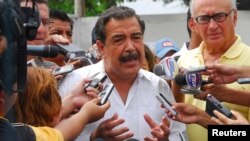 La retirada del exalcalde de Guayaquil Jaime Nebot de la campaña presidencial en Ecuador ha añadido incertidumbre al proceso, a poco más de seis meses de las elecciones.