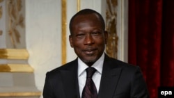 Le président Bénin Patrice Talon tient une conférence de presse conjointe avec le président français François Hollande (non visible) après leur rencontre à l'Elysée à Paris, France, 26 avril 2016. epa/ JEREMY LEMPIN