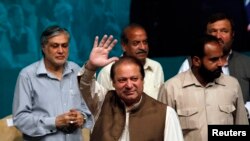 Thủ tướng Pakistan Nawaz Sharif cam kết chấm dứt tham nhũng, bạo động và các vụ tấn công của máy bay không người lái.