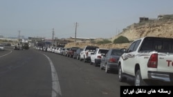 صف طولانی پمپ بنزین‌ها در چابهار (سه‌شنبه ۱۷ شهریور ۱۴۰۵)