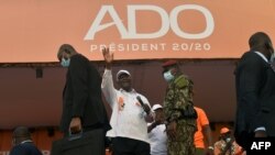 Alassane Ouattara lors de son dernier meeting de campagne à Abidjan le 29 octobre 2020.