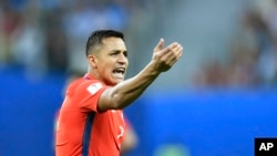 Le joueur Alexis Sanchez lors d'un match entre le Chili et l'Allemagne, en Russie, le 2 juillet 2017.