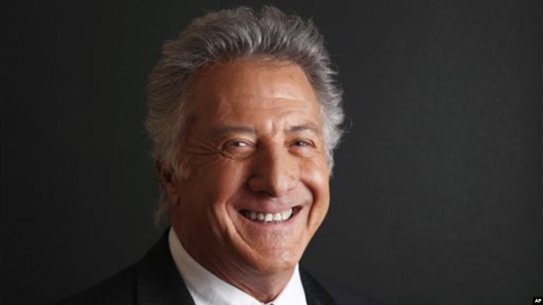 El actor intervino cuando vio que el hombre se desplomaba y caía al piso con un ataque cardíaco.
