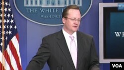 Robert Gibbs podría ser reemplazado por alguno de los vicesecretarios de prensa.