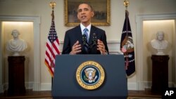 El presidente Barack Obama anuncia el cambio de políticas hacia Cuba en la Casa Blanca.