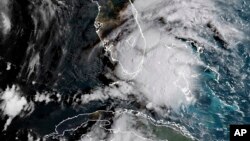 La tormenta tropical Gordon gana fuerza y se convertiría en huracán el martes, 4 de septiembre de 2018.