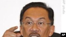 မလေးရှား အတိုက်အခံခေါင်းဆောင် အန်န်ဝါ အီဘရာဟင်မ်။ စက်တင်ဘာ ၇၊ ၂၀၀၈