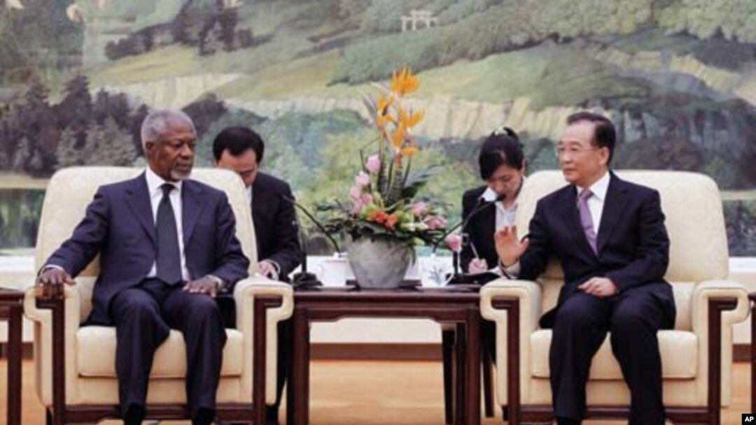BMT sobiq kotibi Kofo Annan Pekinda Xitoy Bosh vaziri Ven Jiabao bilan Suriya masalasini muhokama etmoqda. 27-mart, 2012--yil