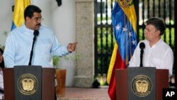 Reunión de los presidentes Nicolás Maduro, izquierda y Juan Manuel Santos, derecha se realizará en Quito con la participación del presidente Rafael Correa y Tabaré Vásquez.