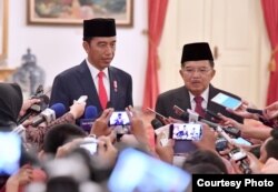 Presiden Joko Widodo dan Wapres Jusuf Kalla di Istana Negara, Jakarta, Rabu 17 Januari 2018. (Foto courtesy: Biro Pers Istana)