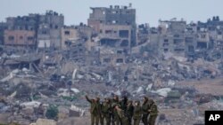 Estados Unidos veta nuevamente el alto el fuego en Gaza en la ONU y propone un alto el fuego temporal después del acuerdo de rehenes
