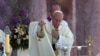 Le pape François refuse d'associer islam et terrorisme
