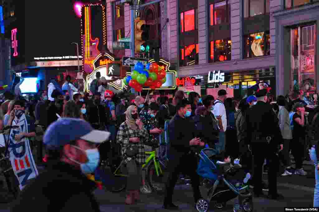 Şahiy&#234;n Serkeftina Hilbijartinan li New York