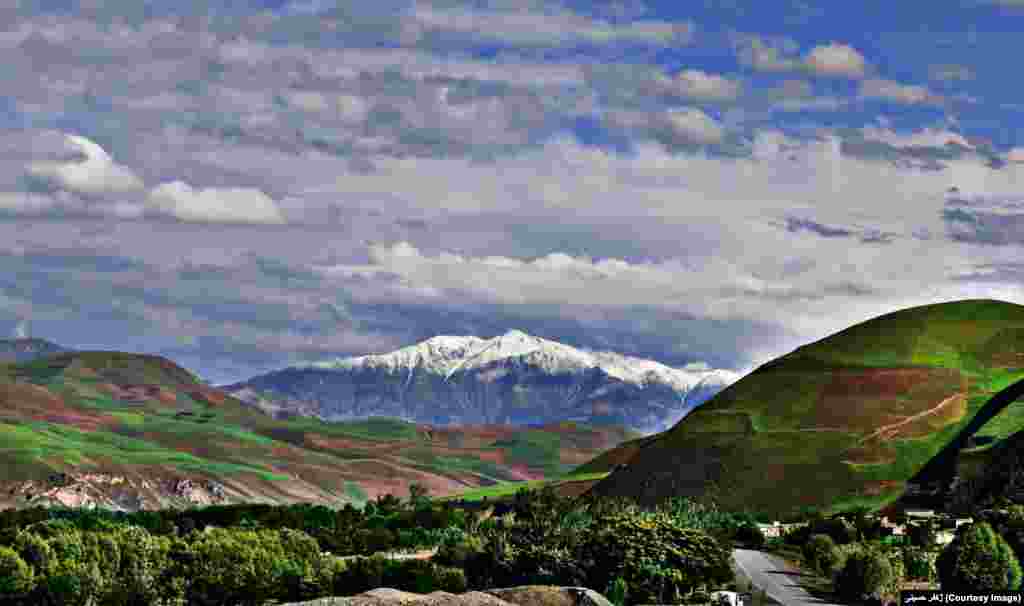 زیبایی خیره کنندۀ ولسوالی ارگوی ولایت بدخشان، لغزش زمین در این ولسوالی سال گذشته منجر به کشته شدن بیش از ۳۵۰ نفر شد.