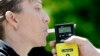 'Breathalyzer' Mungkin Dapat Deteksi COVID-19&#160;