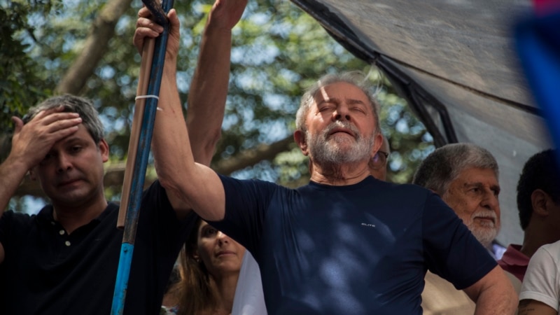 Au Bresil, le #MaisCandidatoqueNunca (plus candidat que jamais) rallie autour de Lula