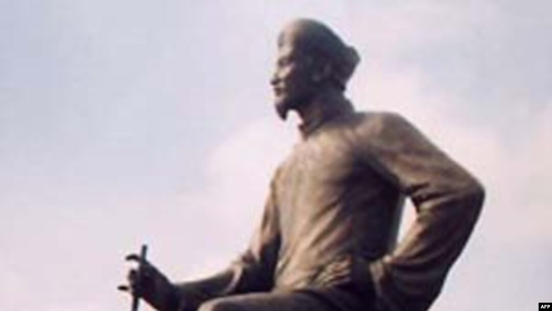 Tết, đọc lại thơ Nguyễn Du