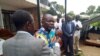 Huit Mulongo, ex-directeur de cabinet de Moïse Katumbi, est sorti de prison à Lubumbashi, RDC, 27 février 2018. (VOA/Narval Mabila)