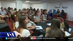 Konferencë e arsimtarëve në Tiranë