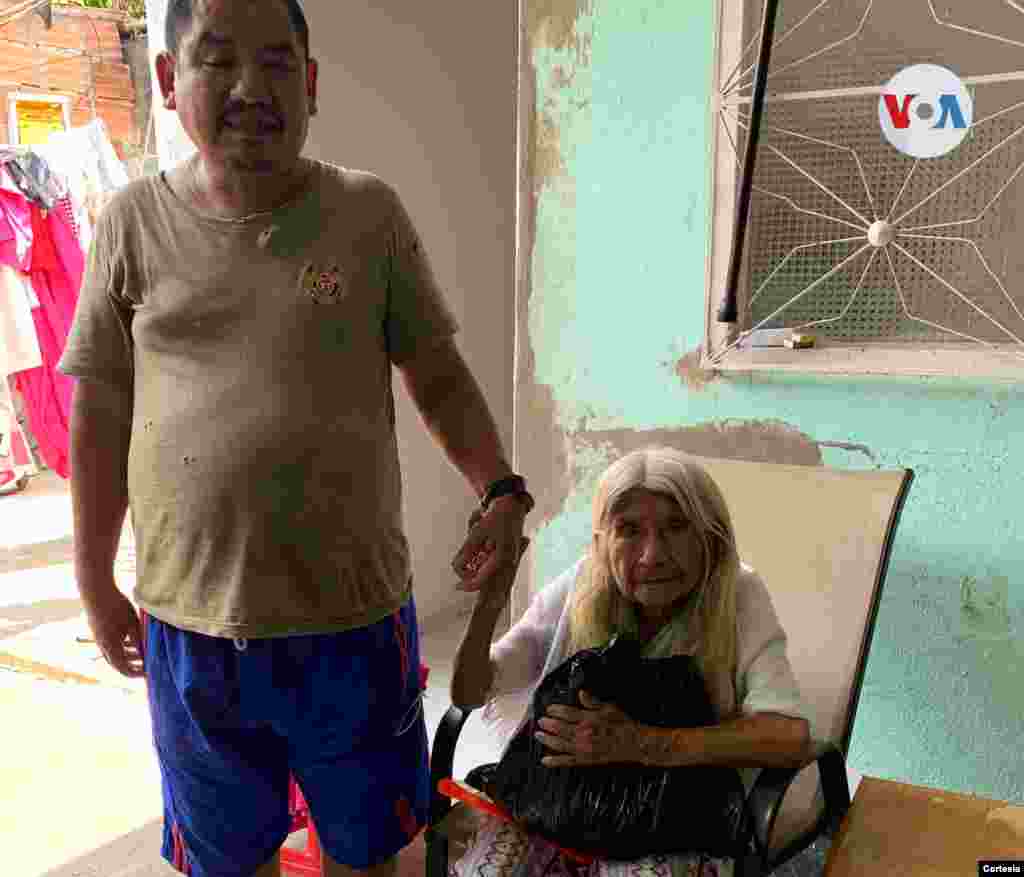 Según Vivian, su iniciativa ha impactado favorablemente a unas&nbsp;140 personas, entre los que se encuentran personas mayores, discapacitados y vendedores informales, entre otros. [Foto:&nbsp;Vivian Ocampo]​