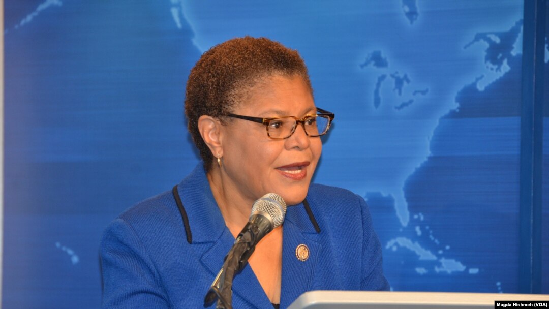 Anggota Kongres Partai Demokrat dari California, Karen Bass (Foto: dok).