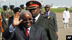 Contente. Armando Guebuza, presidente de Moçambique