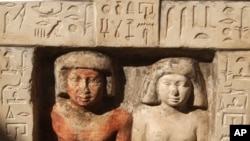 Une ancienne statue de pierre en Egypte.