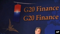 US Treasury Secretary Timothy Geithner arrives at a press conference following the G20 Finance Ministers and Central Bank Governors meeting in Gyeongju, 23 Oct 2010
