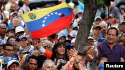 Perú invitó a China, Rusia, Cuba, Estados Unidos y docenas de otros países a principios de este mes para discutir la situación de Venezuela.