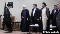 خامنه ای، رهبر جمهوری اسلامی در دیدار با اعضای دولت حسن روحانی