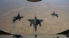 Phi cơ Pháp ném bom các vị trí phiến quân ở Mali 