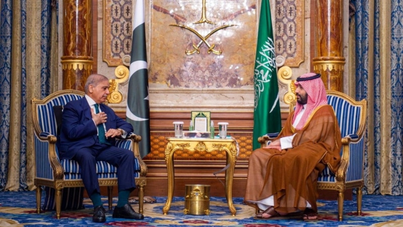 کمک دو میلیارد دلاری عربستان به پاکستان برای پرداخت بدهی‌ها