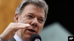 El presidente de Colombia, Juan Manuel Santos, se ha dado por satisfecho en cuanto al cumplimiento de las condiciones para un diálogo con Venezuela.