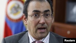 El ministro de Comercio, Industria y Turismo de Colombia, Sergio Díaz-Granados, dijo que el TLC se firmará a mediados de próximo mes de febrero.