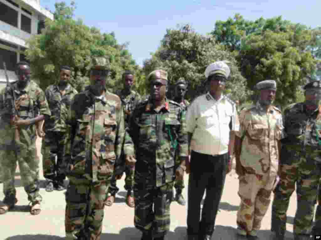 Sawirro: Qaar ka tirsan Ciidamada Dowladda KMG