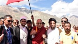 ༧གོང་ས་མཆོག་གིས་ཟངས་དཀར་དུ་གསུང་ཆོས་གནང་བ།