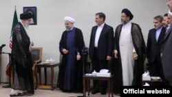 دیدار آیت الله خامنه ای با اعضای دولت حسن روحانی