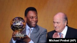 Pele da Sepp Blatter