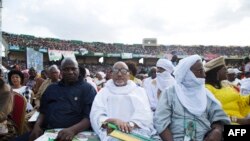 Les partisans du président malien assistent à un rassemblement de campagne à Bamako le 8 juillet 2018.