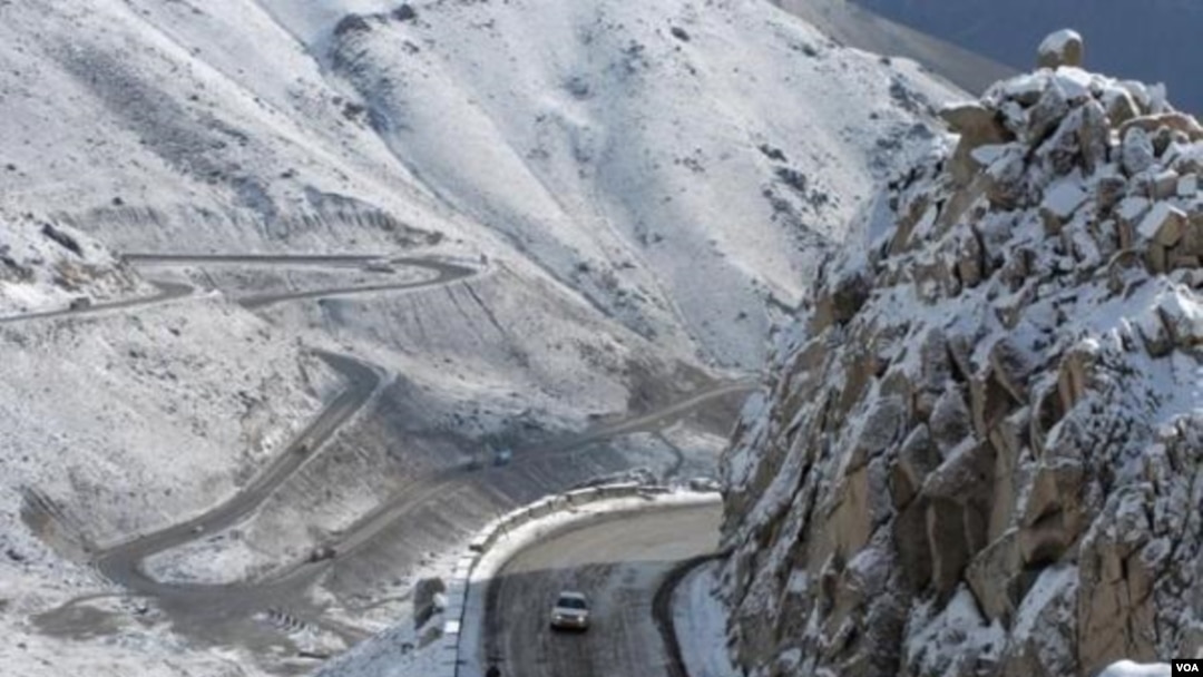 Wilayah Afghanistan tengah dilanda hujan salju lebat sejak awal pekan ini.